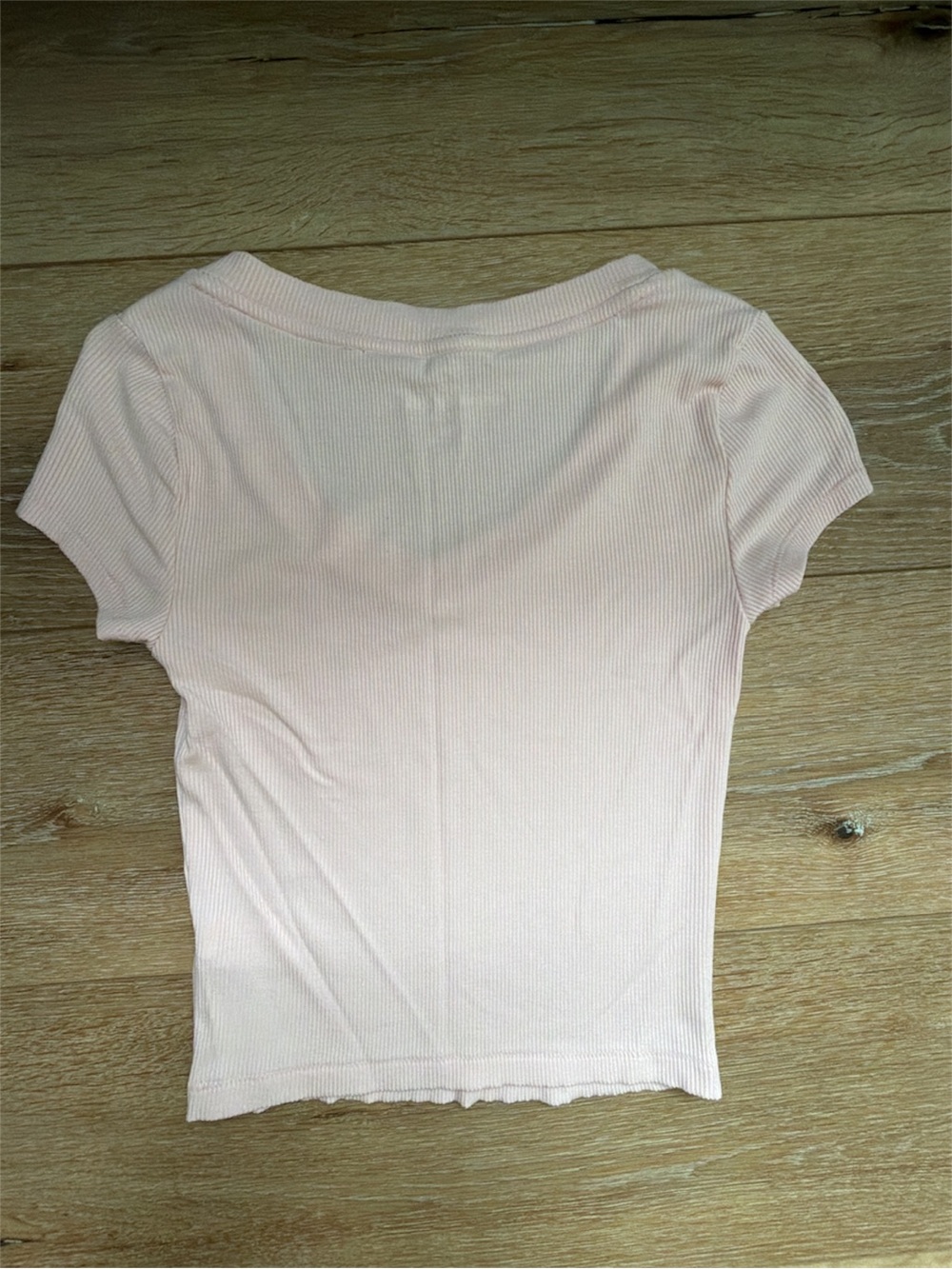 Super Soft Aéropostale XS Baby Tee Bundle • 3 Colors • Like New - Picture 3 of 8